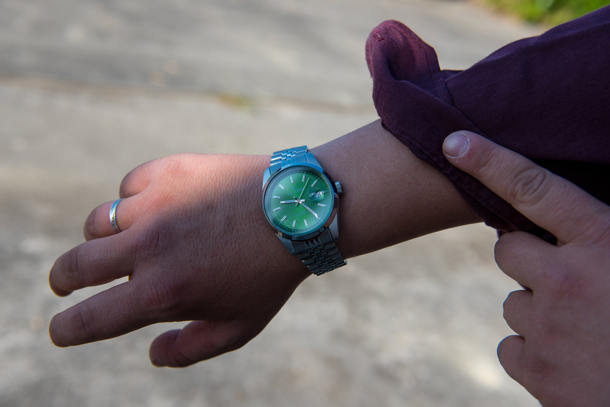 Orologio in acciaio da uomo: perché rimane una delle scelte migliori